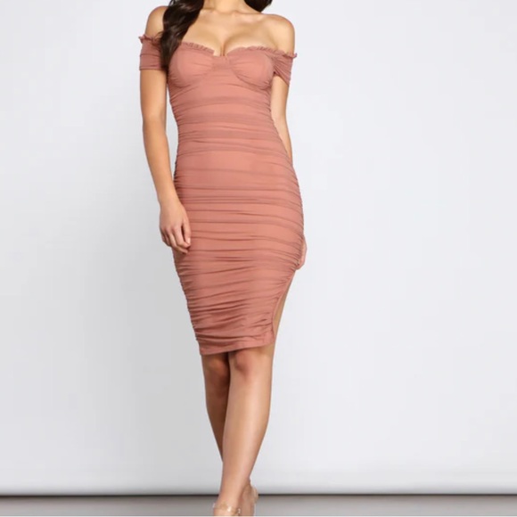 Windsor mauve mesh midi side slit off shoulder dress - Picture 2 of 7